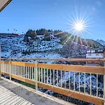 Lägenhetshotell 1650, In Out, Exceptional With Panoramic Views Courchevel