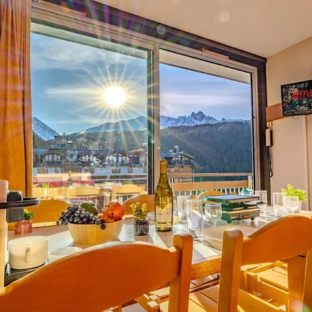 1650, In Out, Exceptional With Panoramic Views アパートホテル