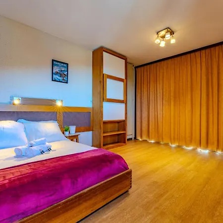 1650, In Out, Exceptional With Panoramic Views アパートホテル クールシュヴェル